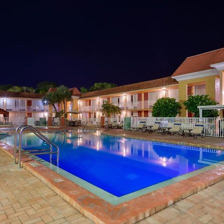 Quality Inn & Suites Conference Center New Port Richey Εξωτερικό φωτογραφία