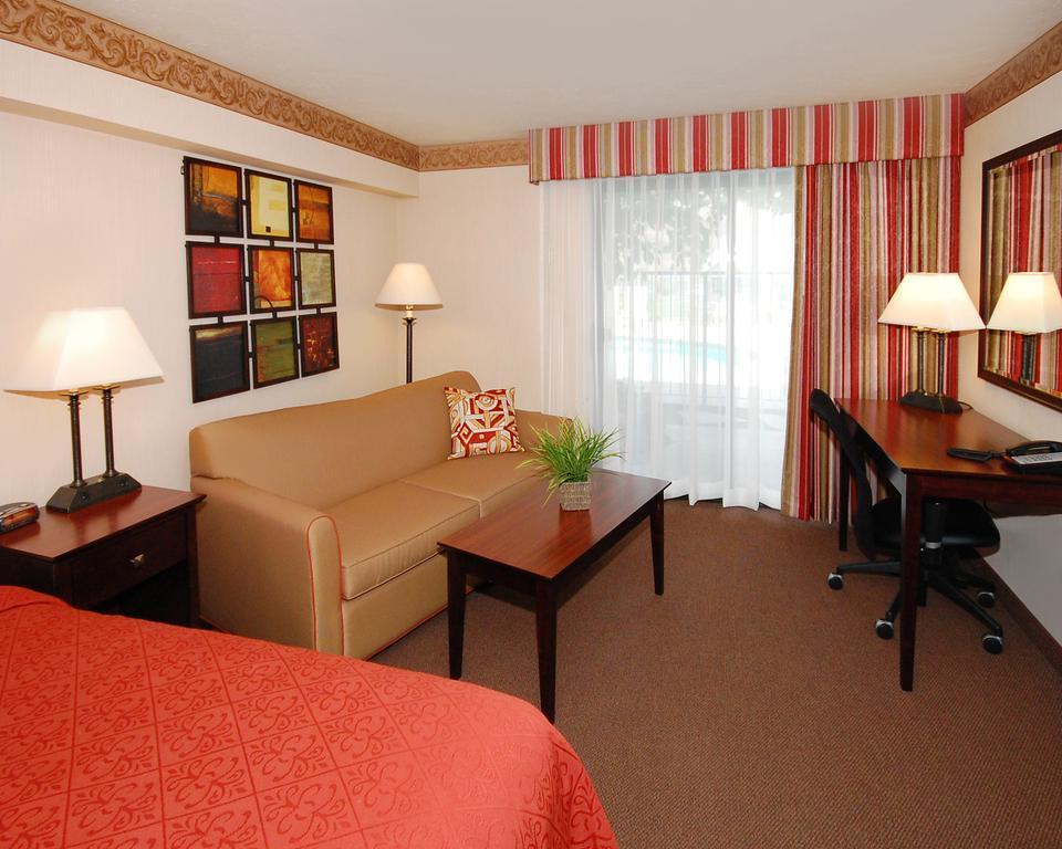 Quality Inn & Suites Conference Center New Port Richey Εξωτερικό φωτογραφία