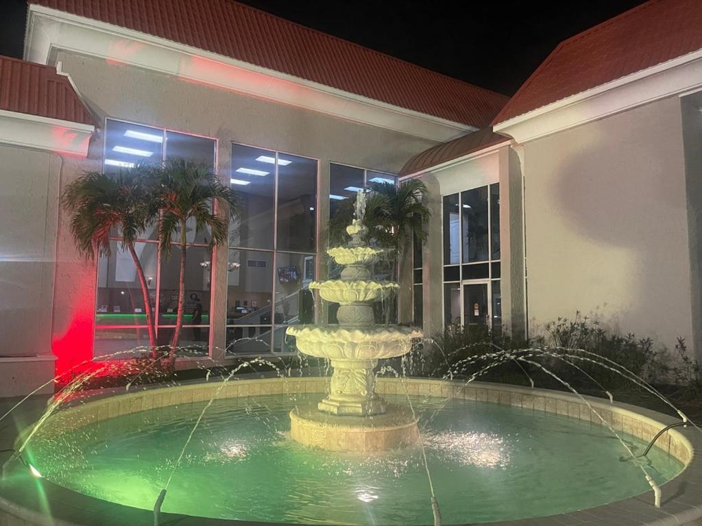 Quality Inn & Suites Conference Center New Port Richey Εξωτερικό φωτογραφία